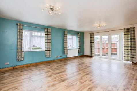 3 bedroom semi-detached bungalow for sale