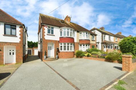 4 bedroom semi-detached house for sale