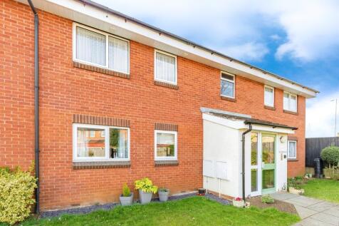 2 bedroom ground floor flat for sale