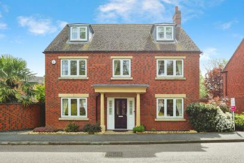 5 bedroom detached house for sale