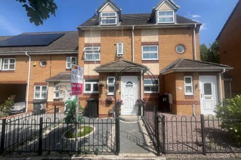 4 bedroom town house for sale
