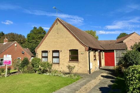 3 bedroom detached bungalow for sale