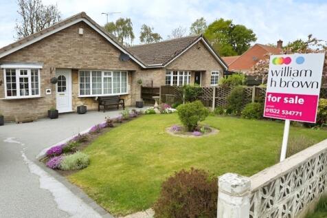 2 bedroom detached bungalow for sale