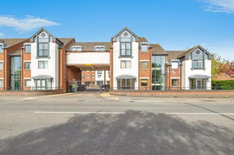 2 bedroom ground floor flat for sale