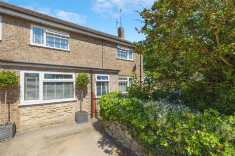 5 bedroom semi-detached house for sale