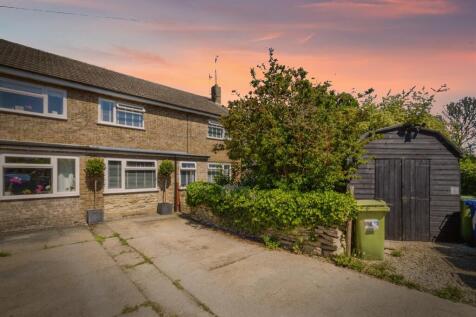 5 bedroom semi-detached house for sale