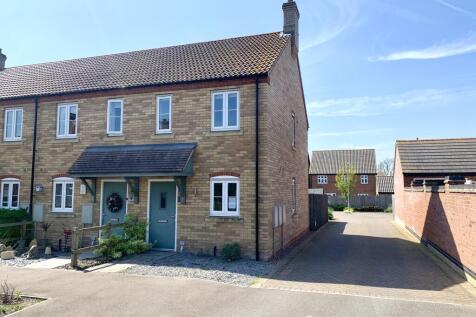 2 bedroom end of terrace house for sale