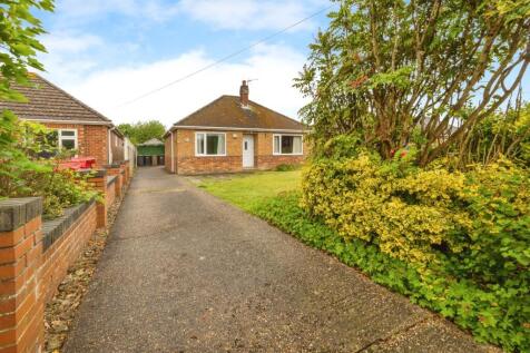 3 bedroom detached bungalow for sale