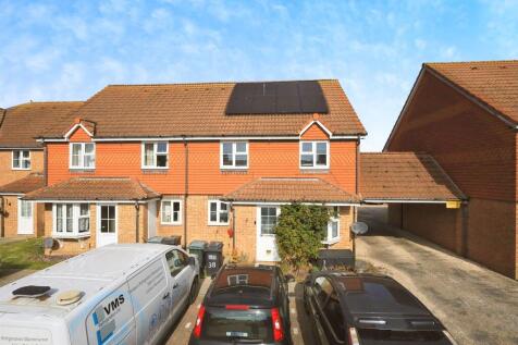 2 bedroom end of terrace house for sale