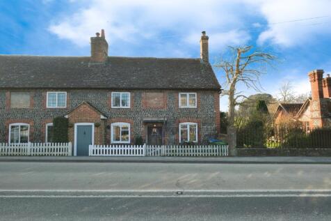 3 bedroom end of terrace house for sale