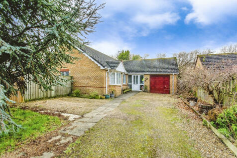 3 bedroom detached bungalow for sale