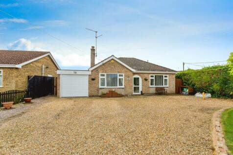 2 bedroom detached bungalow for sale