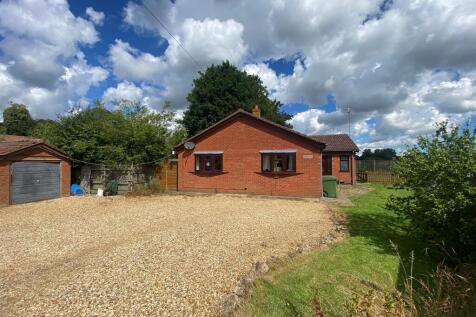 4 bedroom detached bungalow for sale