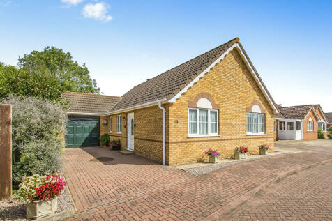 3 bedroom detached bungalow for sale