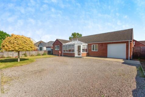 3 bedroom detached bungalow for sale