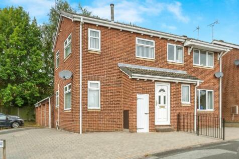 2 bedroom semi-detached house for sale