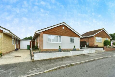 4 bedroom detached bungalow for sale