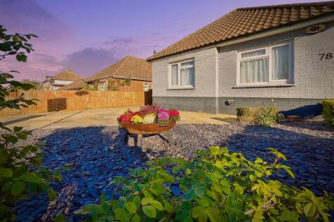 3 bedroom detached bungalow for sale
