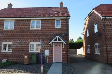 3 bedroom semi-detached house for sale