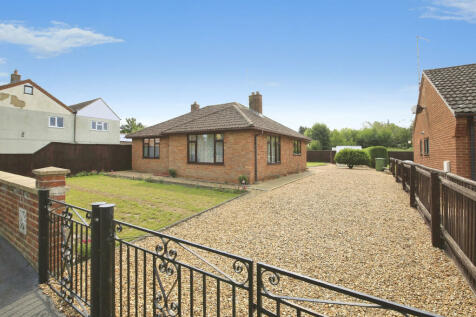 2 bedroom detached bungalow for sale