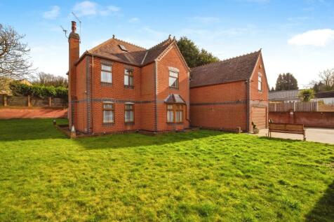 5 bedroom detached house for sale