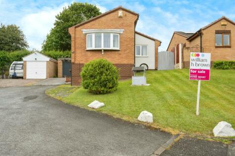 2 bedroom detached bungalow for sale