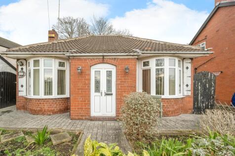 2 bedroom semi-detached bungalow for sale