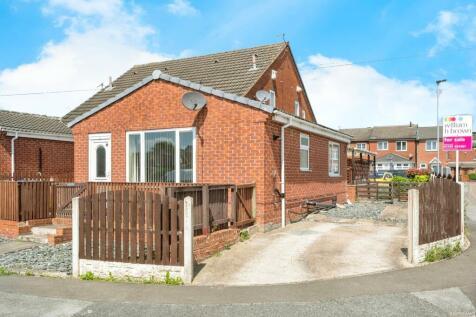 2 bedroom semi-detached bungalow for sale