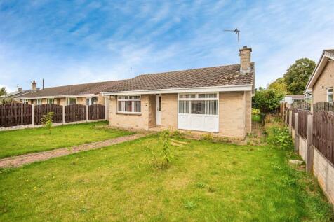 2 bedroom detached bungalow for sale