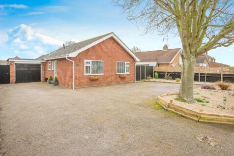 3 bedroom detached bungalow for sale