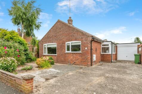 2 bedroom detached bungalow for sale