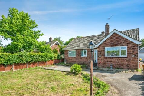 3 bedroom detached bungalow for sale