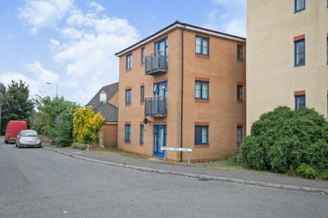 2 bedroom ground floor flat for sale