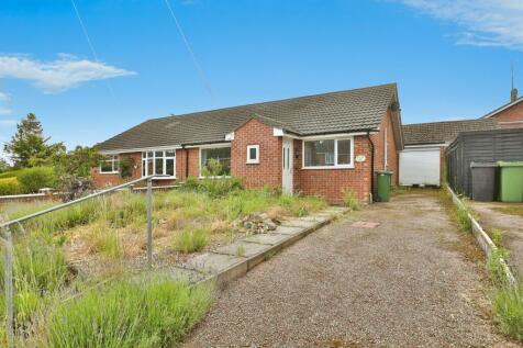 2 bedroom semi-detached bungalow for sale