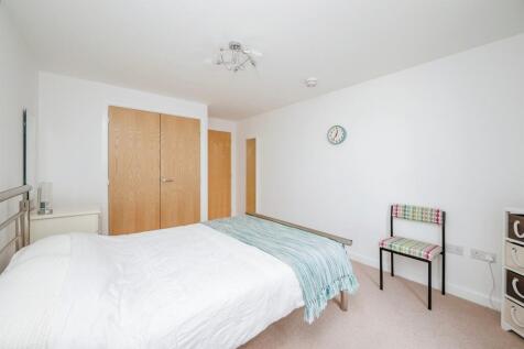 1 bedroom flat for sale