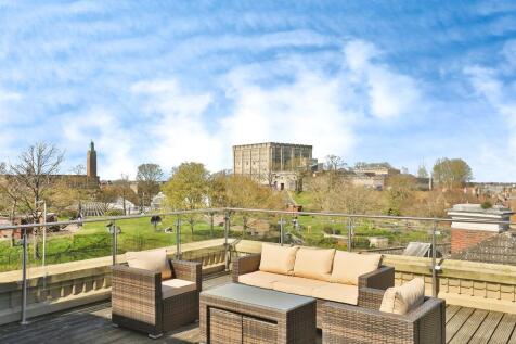 1 bedroom flat for sale