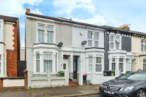 3 bedroom end of terrace house for sale