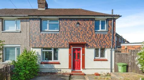2 bedroom semi-detached house for sale