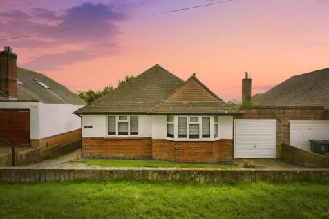 3 bedroom detached bungalow for sale