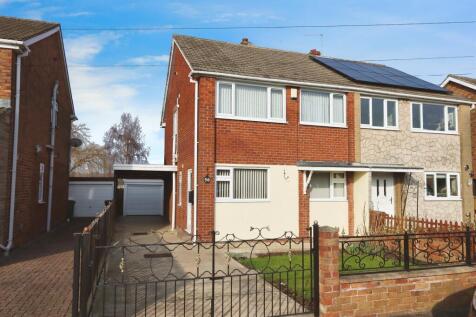 3 bedroom semi-detached house for sale