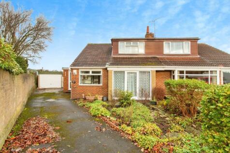 2 bedroom semi-detached house for sale