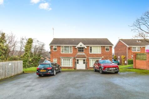 Studio flat for sale
