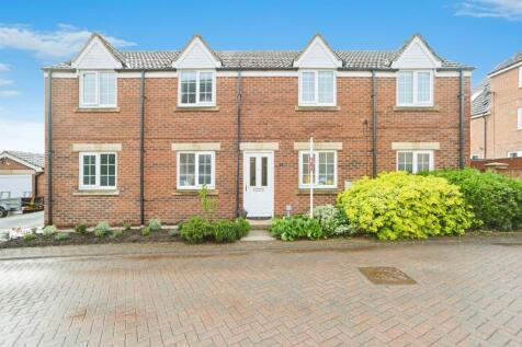 2 bedroom coach house for sale
