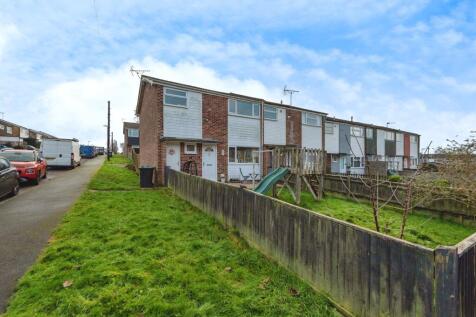 3 bedroom end of terrace house for sale