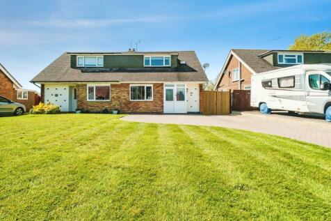 3 bedroom semi-detached bungalow for sale