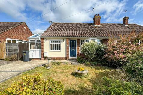 2 bedroom semi-detached bungalow for sale