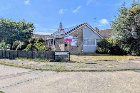 2 bedroom detached bungalow for sale