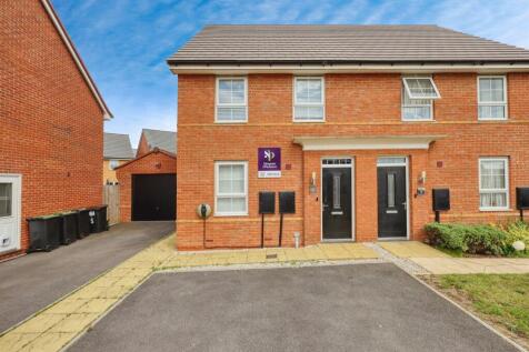 3 bedroom semi-detached house for sale