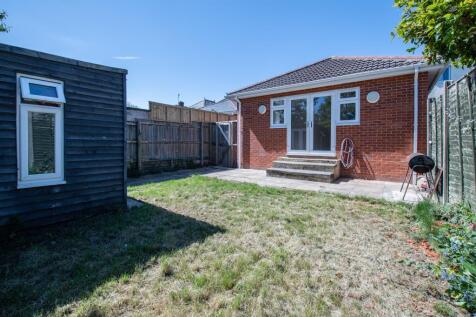 3 bedroom semi-detached bungalow for sale