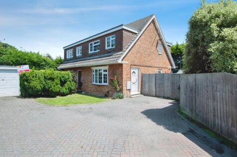3 bedroom semi-detached bungalow for sale